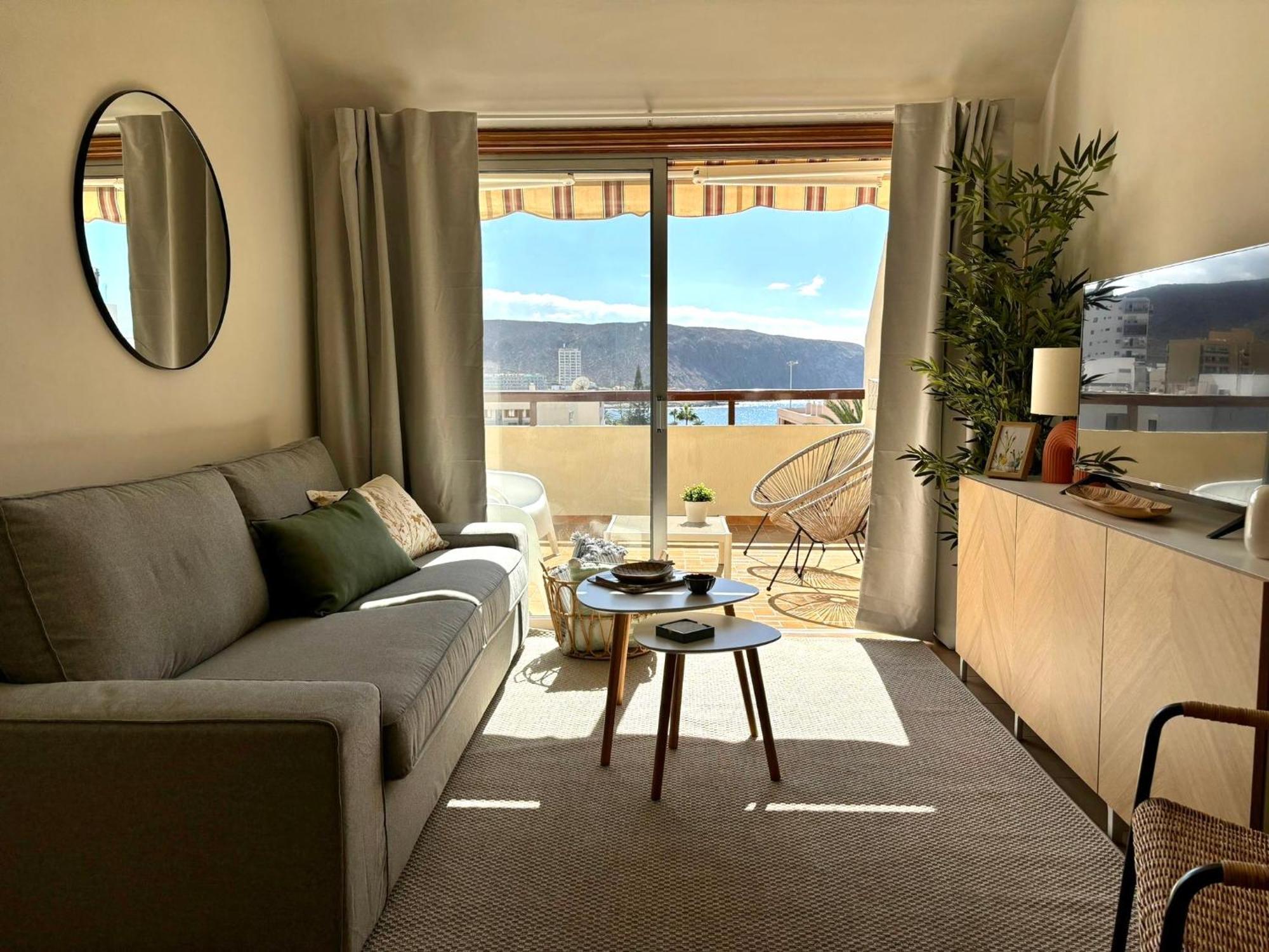 Seaview Apartment - Los Cristianos لوس كريستيانوس المظهر الخارجي الصورة